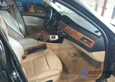 2008 BMW 528I из США, поврежденный, VIN WBANU53528CT03030